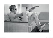 Art Print Time Life Steve Mcqueen Takes Aim 70x50cm Pyramid PPR47058 | Yourdecoration.com