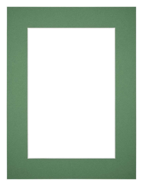 Passe Partout 30x40cm Carton Green Forest Edge 5cm Straight Front | Yourdecoration.com